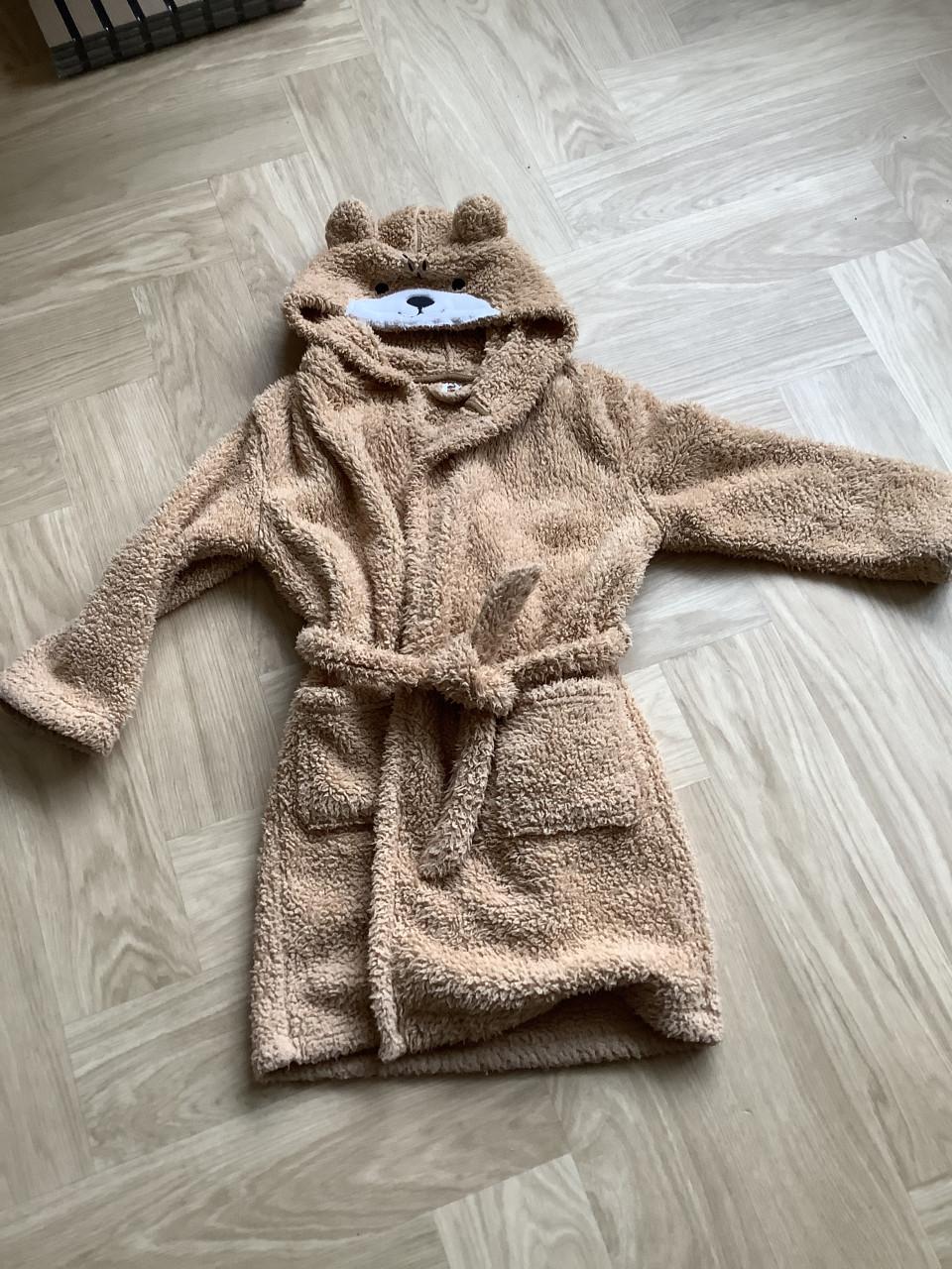 Badjas met beren gezicht, maat 122/128