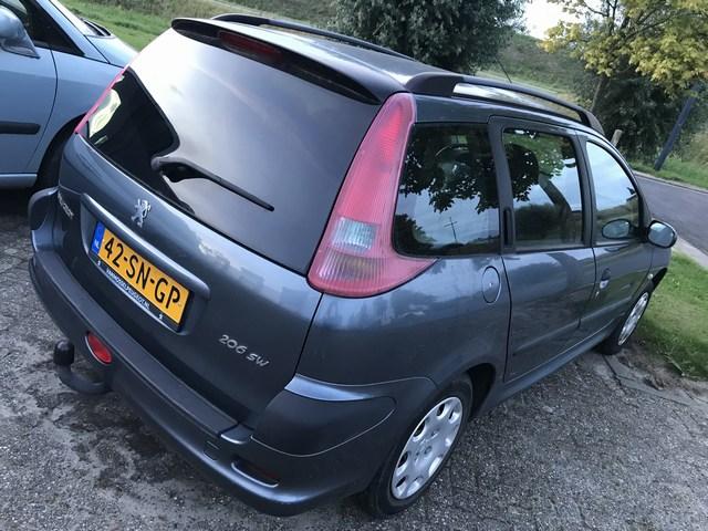 Peugeot 206 sw 1.4 station 2e eigenaar | 117.000 km met nap | trekhaak etc.
