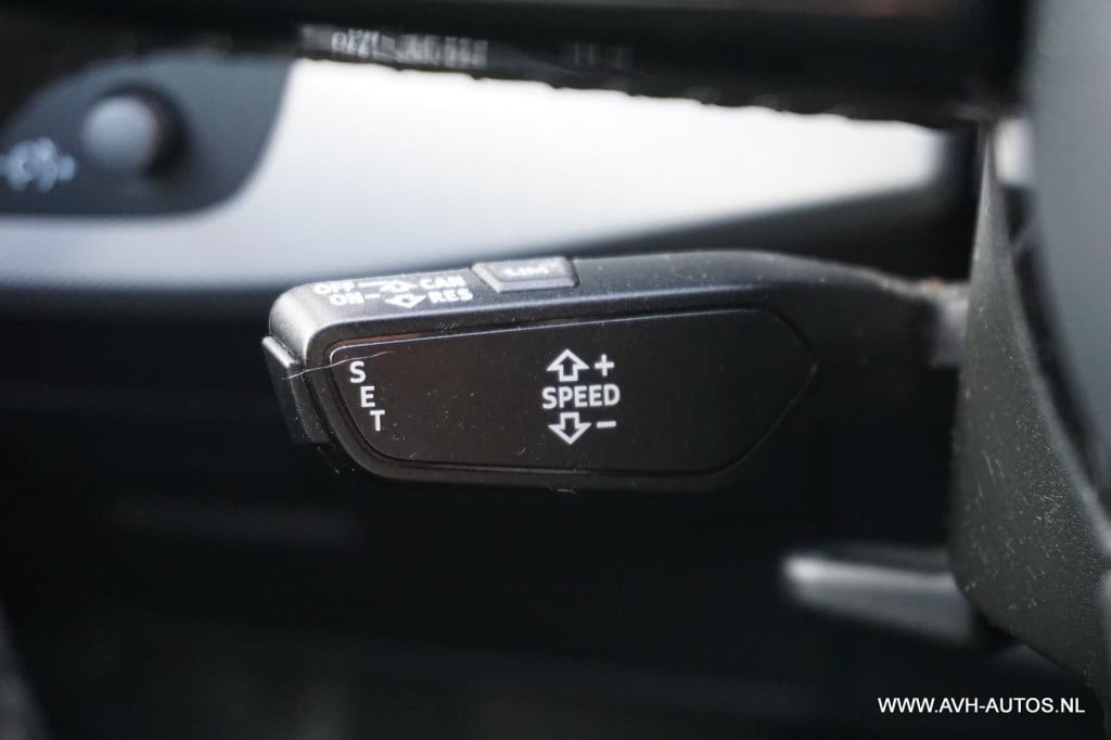Audi A4 avant 2.0 tdi ultra sport lease edition automaat