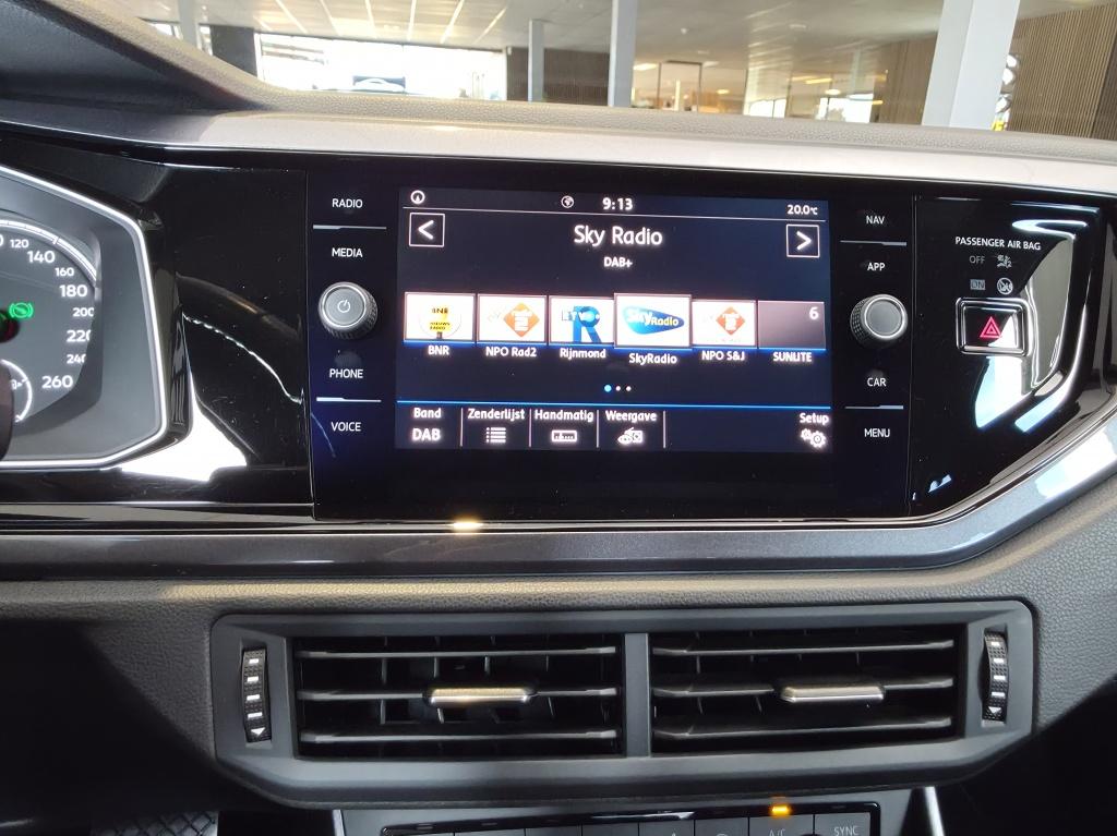 Volkswagen Polo 1.0 tsi highline business r | clima | acc | navi |apple car