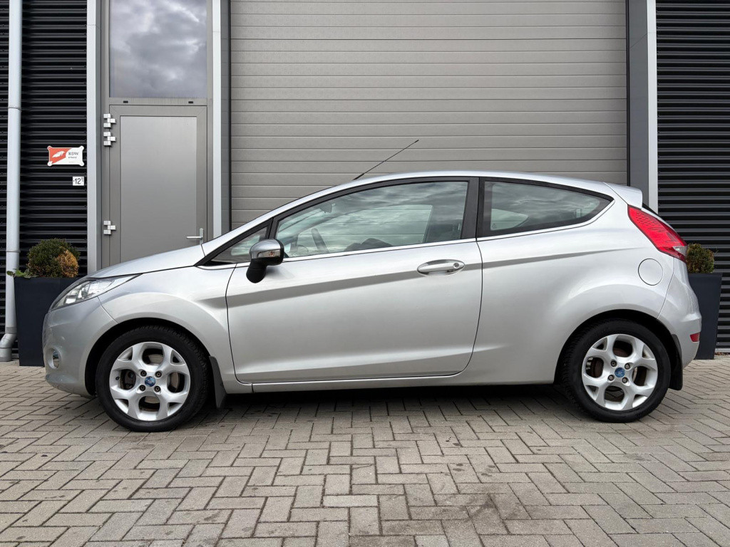 Ford Fiesta 1.25 titanium/155.000 nap/airco/lichtmetaal/pdc/