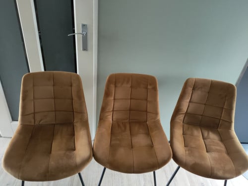 3 eetkamerstoelen, cognac kleur