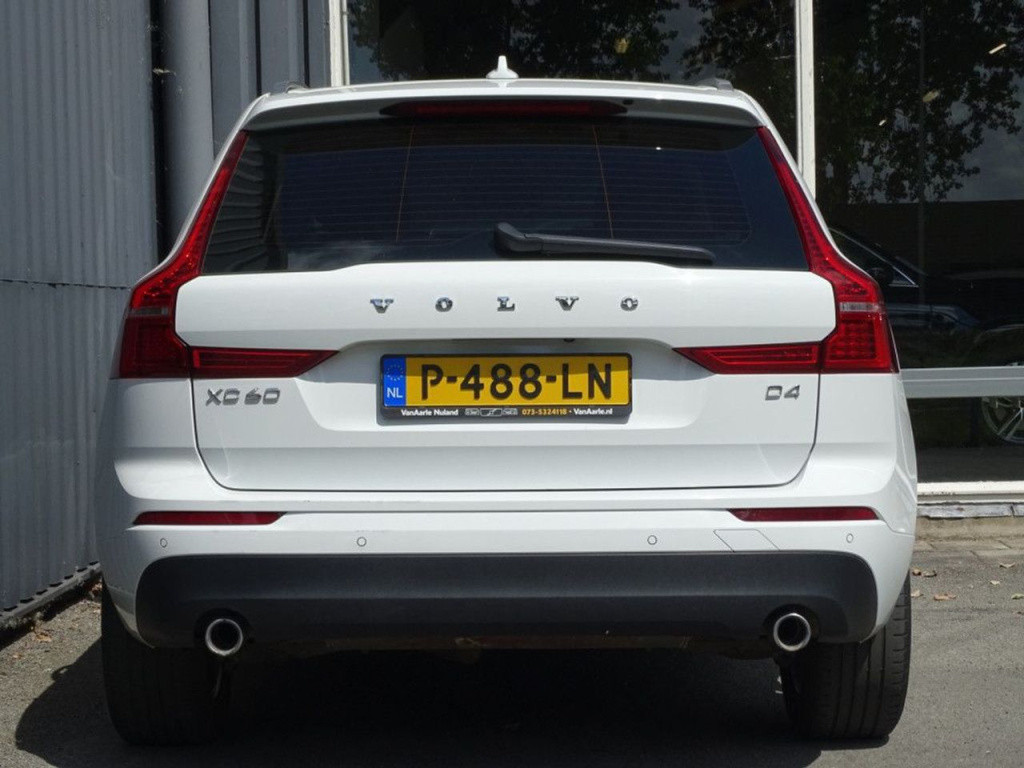 Volvo XC60 2.0 d4 momentum pro adapt. led | apple carplay/android auto