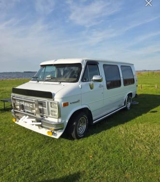 GMC VANDURA