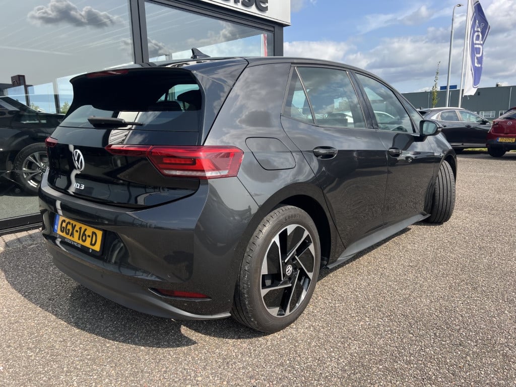 Volkswagen Id.3 45kwh 150pk pure , stoel en stuurverwarming