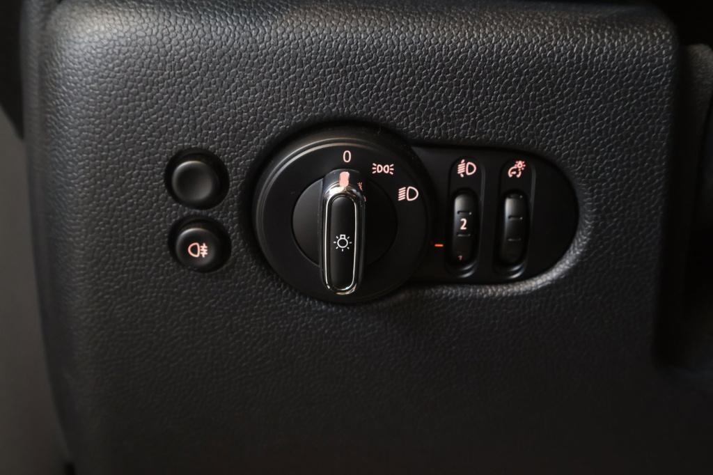 Mini 3-deurs 1.5 cooper nl auto, apple carplay, airco, lm wielen,