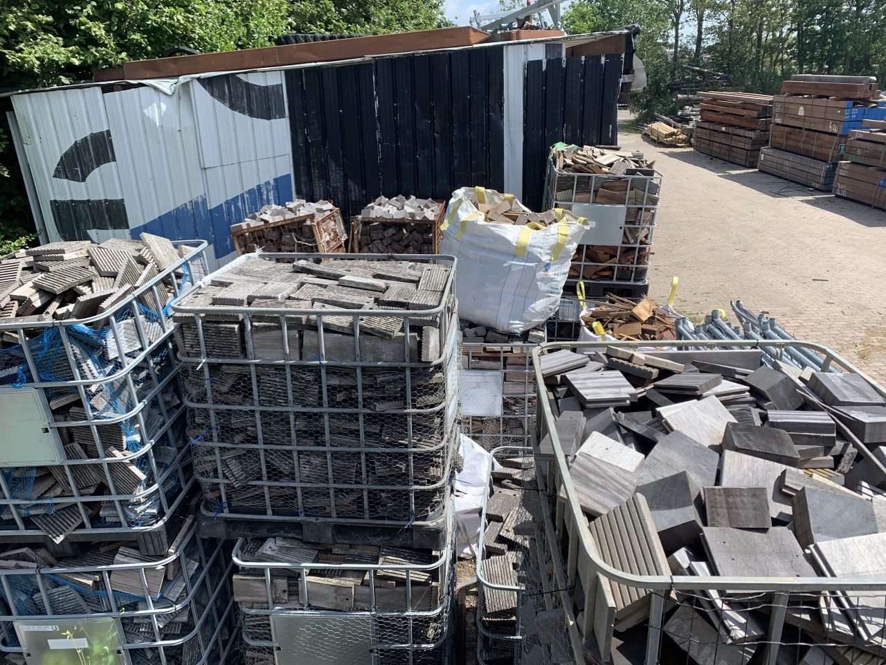 Hard hout voor in de kachel