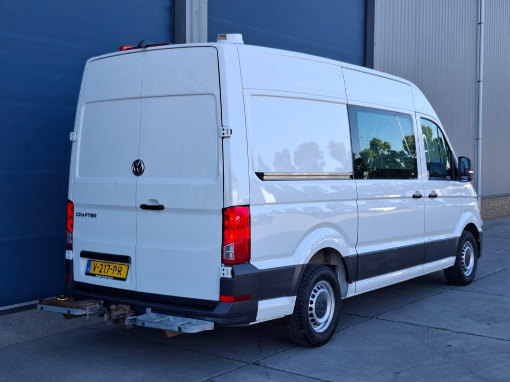 Volkswagen Crafter 35 2.0 tdi l3h3 highline airco / cruise controle / navi 