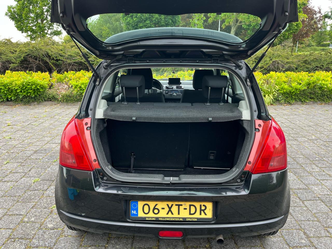Suzuki swift 1.3 3D 2007