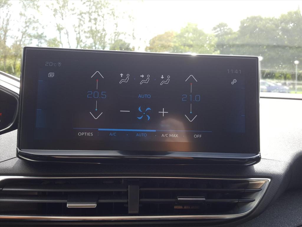 Peugeot 3008 1.2 130pk s&s allure apple carplay & android auto | navigatie 