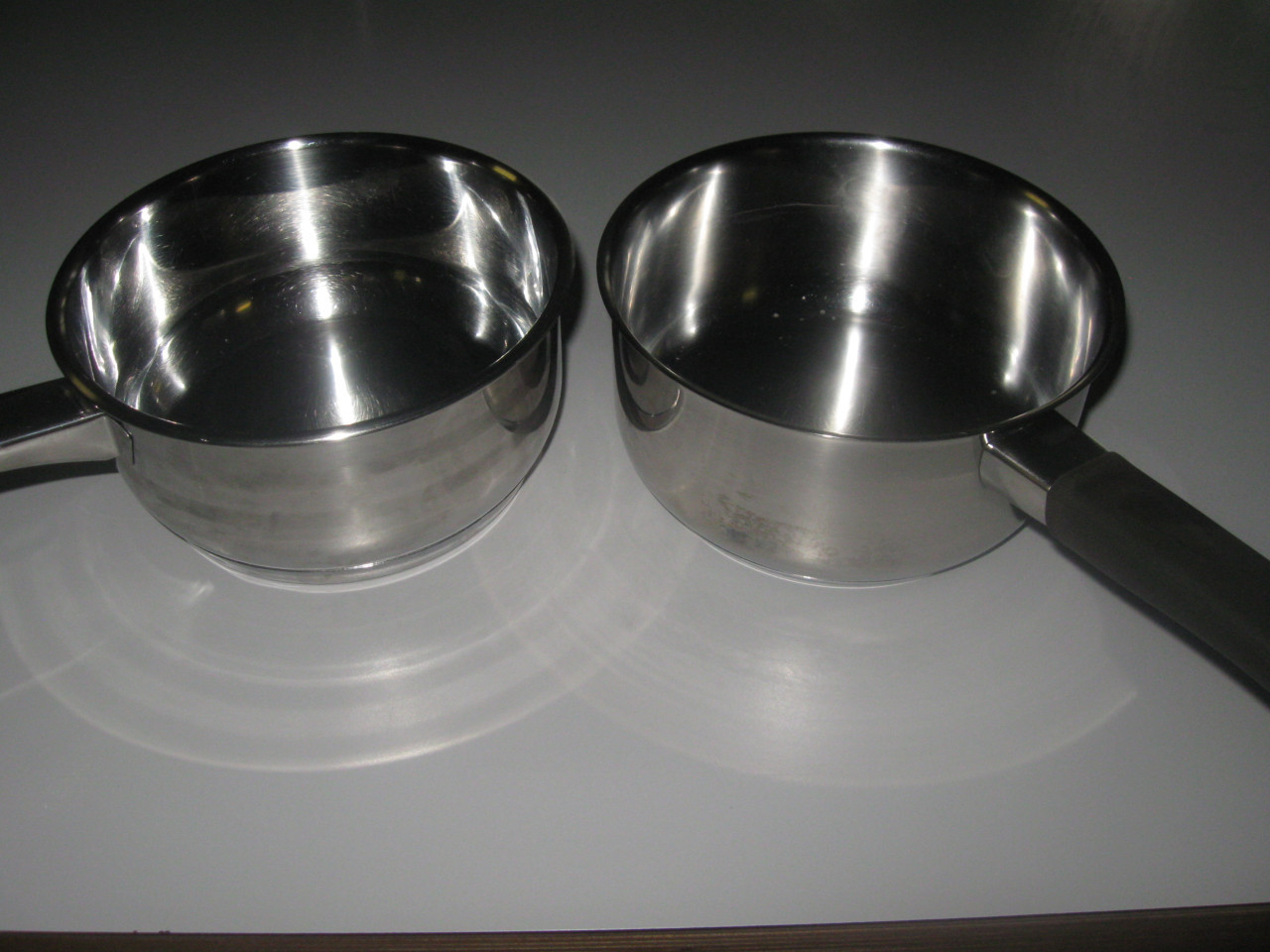 2 steel pannen