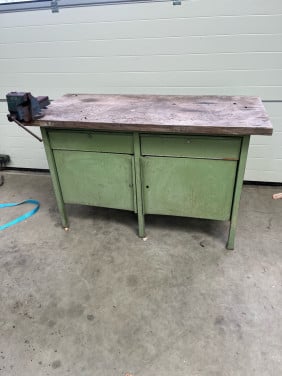 Werkbank werktafel werkplaats gereedschapbank klussen