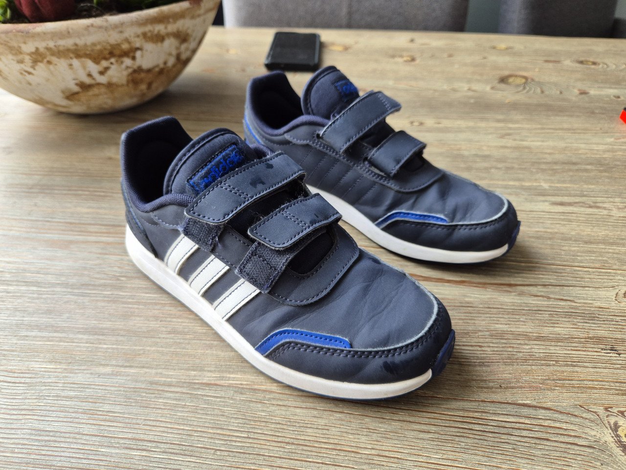 Adidas schoenen maat 44
