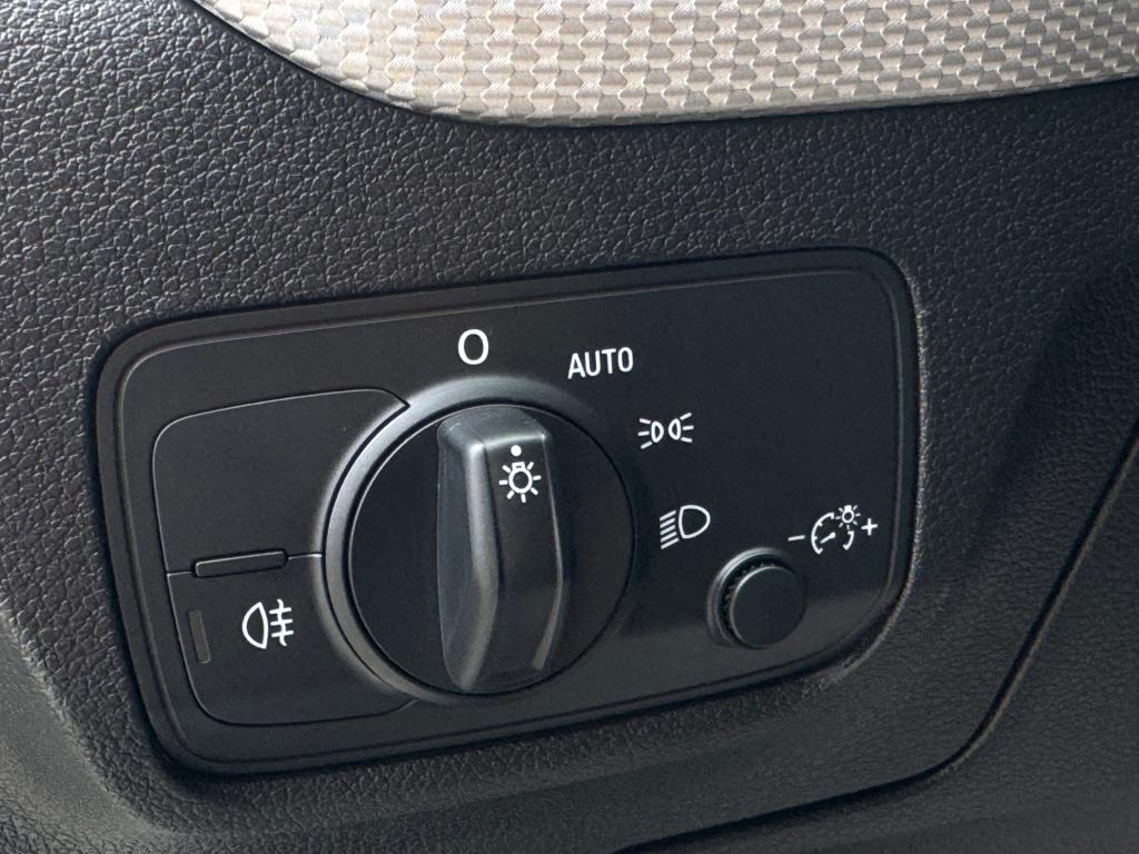 Audi Q2 audi q2 1.5 tfsi * s edition * virtual * camera * black pack