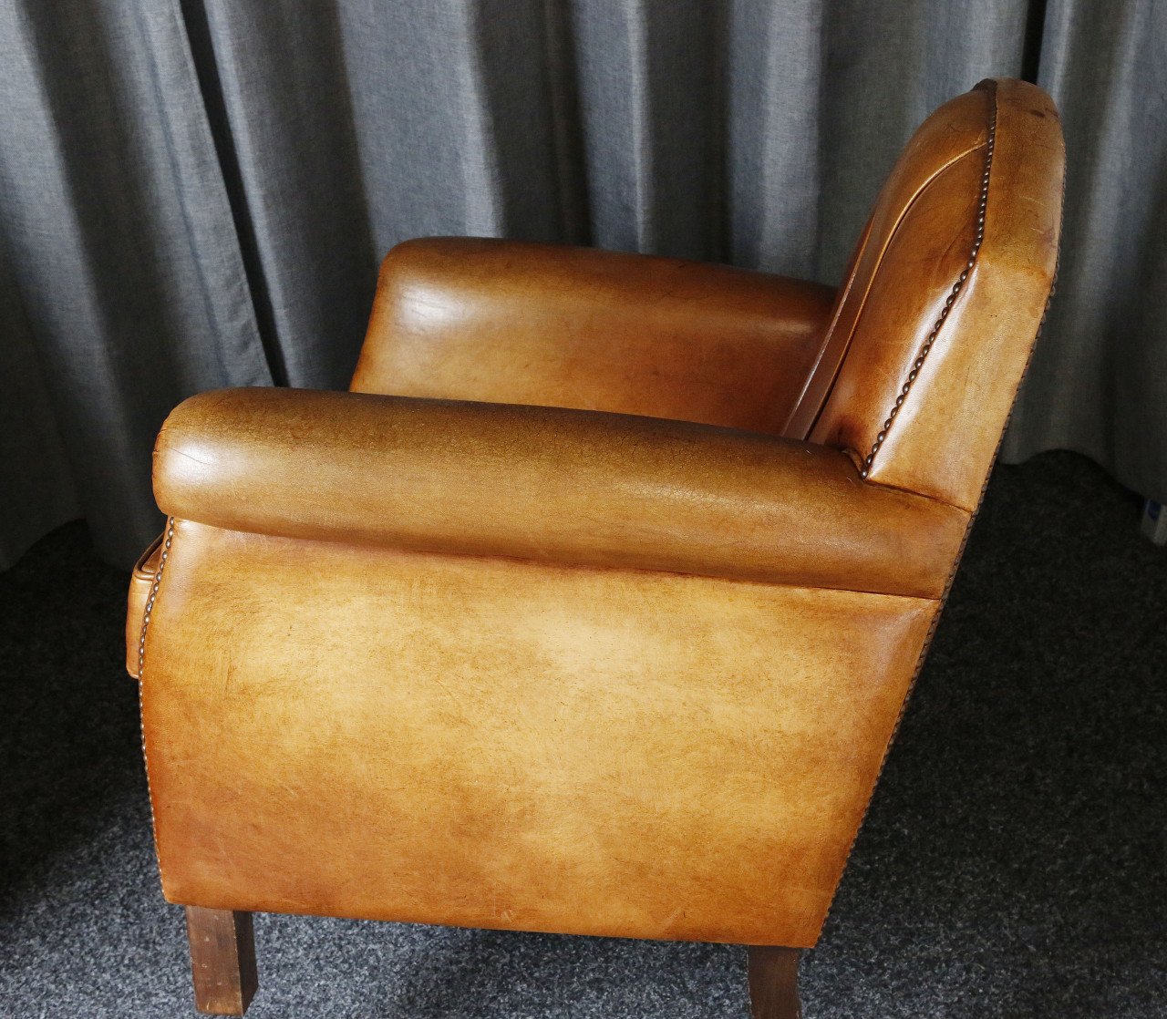 Meubels - 2 schapenleder bijzet fauteuils - bruin