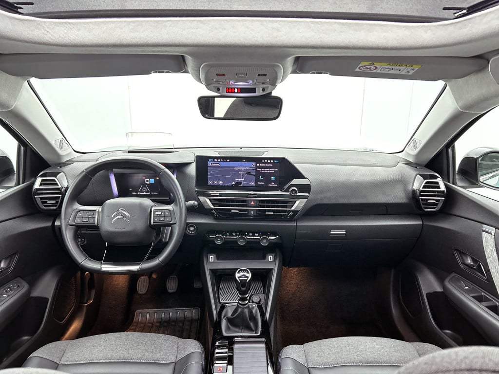 Citroen C4 130 pk shine | rijklaar | panorama dak | head up dispay |