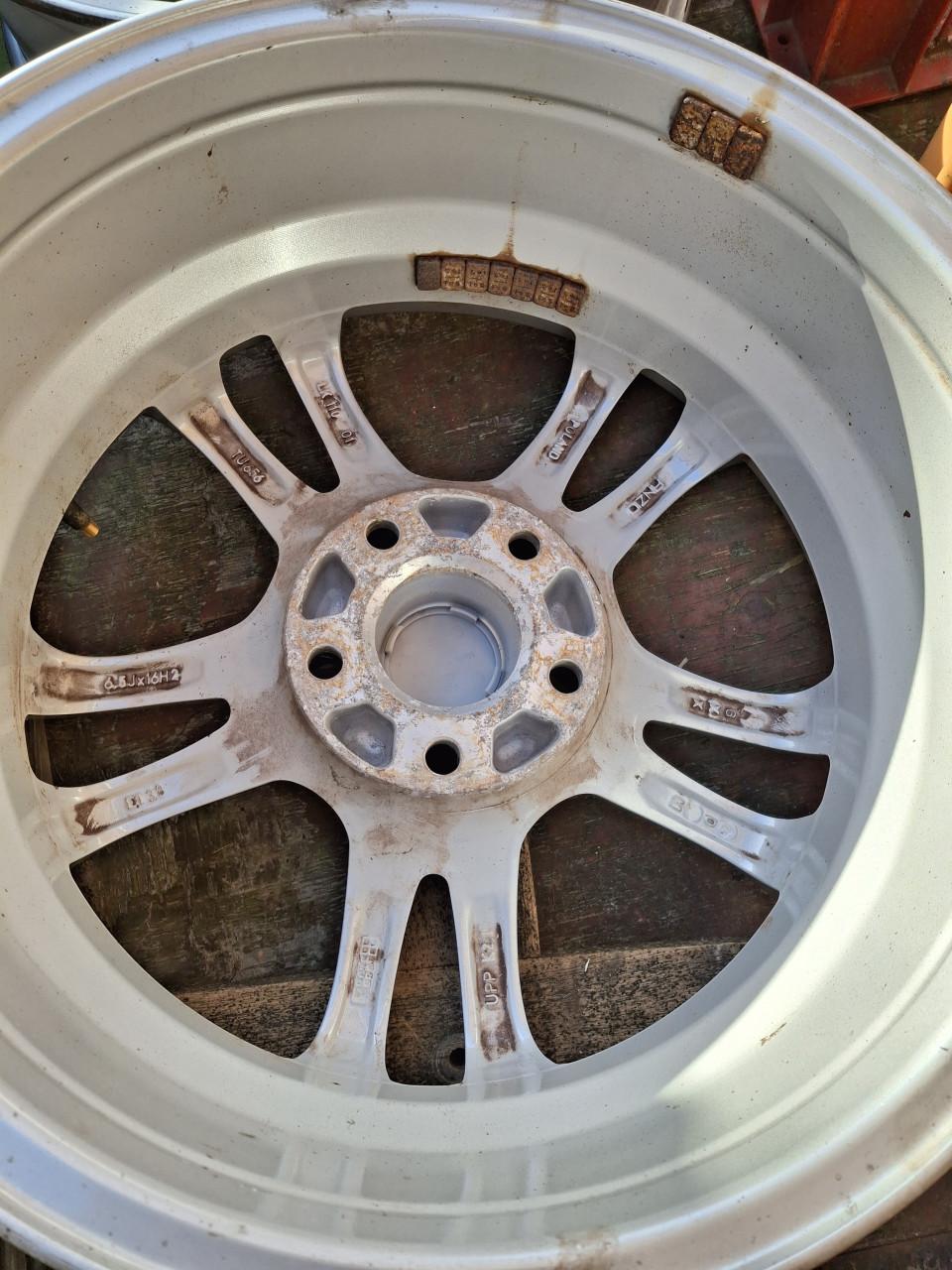 Lichtmetalen velgen 16 inch