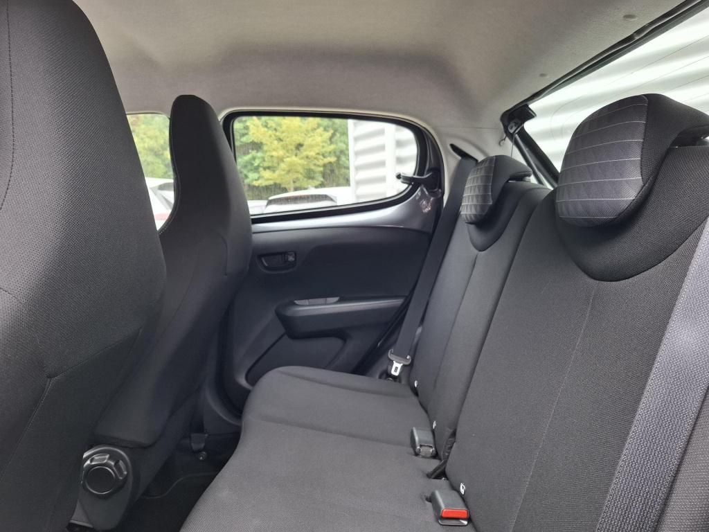 Peugeot 108 1.0 e-vti 72 active 5-drs airco/bluetooth
