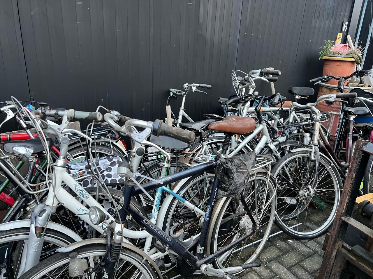 Partij van 16 fietsen