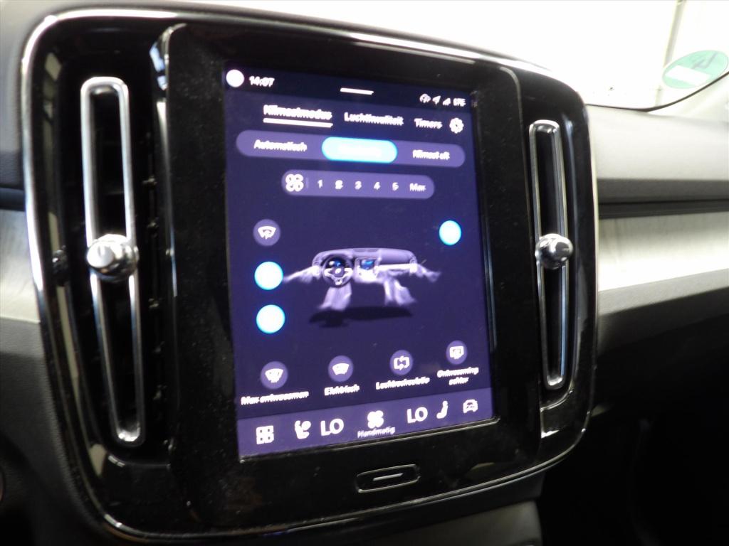 Volvo XC40 b4 197pk mild hybrid aut plus dark