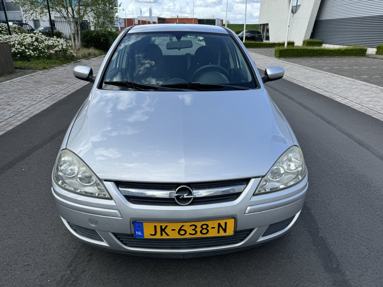 Opel Corsa 1.2 benzine!