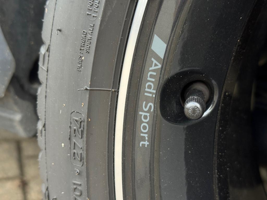 Audi Q2 35 tfsi s-line * virtual cockpit * keyless * matrix led