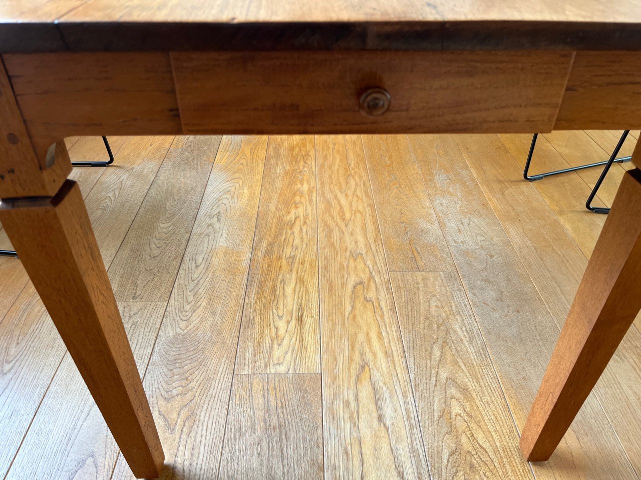 Antieke massief houten eettafel