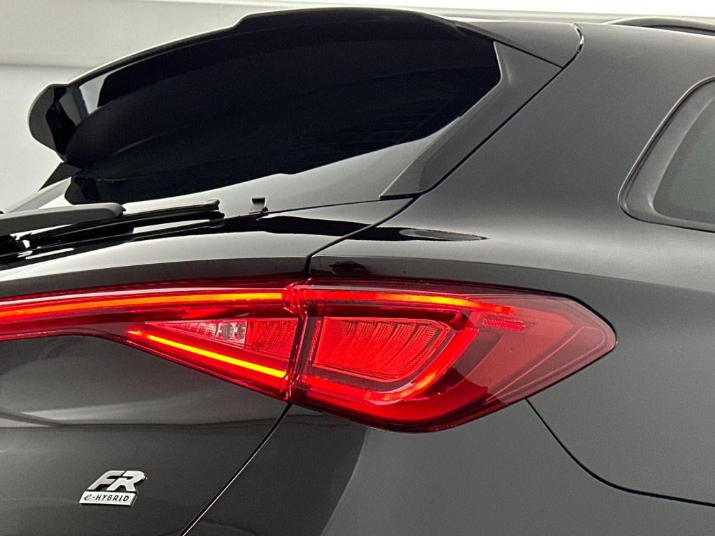 Seat Leon sportstourer fr business 1.5 tsi ehybrid 150 kw / 204 pk statio