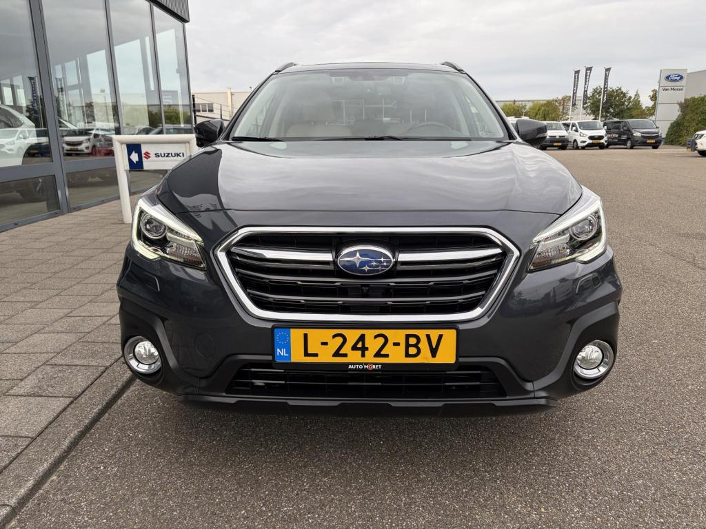 Subaru Outback 2.5i premium mooie en zeer complete staat