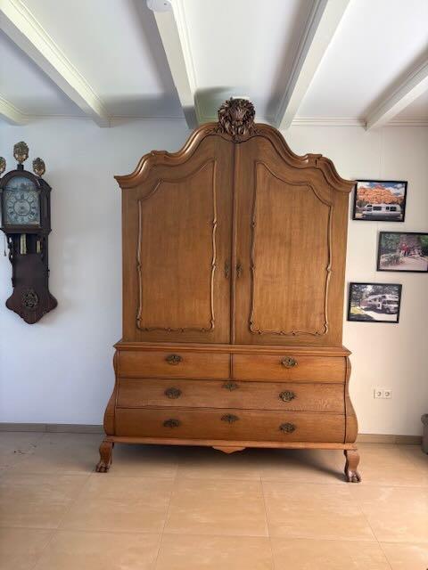 Kabinet kast antiek