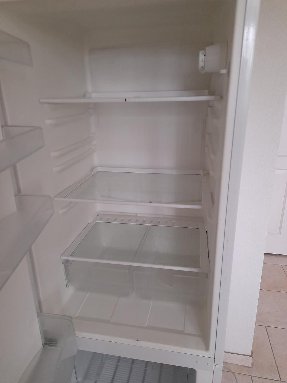 Siemens Koel-vries combinatie 60D x 55B x 155H (in goede staat)