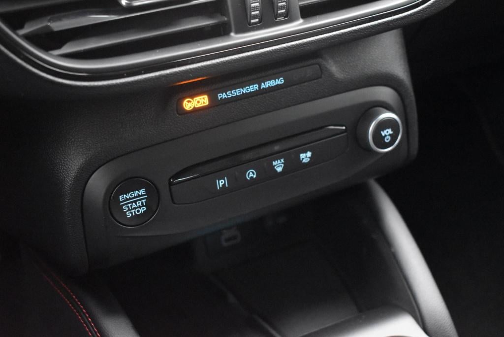 Ford Focus wagon 1.0 ecoboost hybrid st line x | climate control | adaptiev