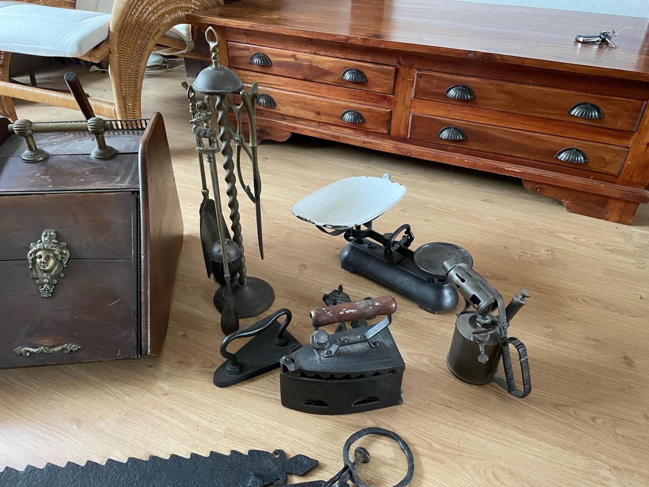 Diverse antieke spullen