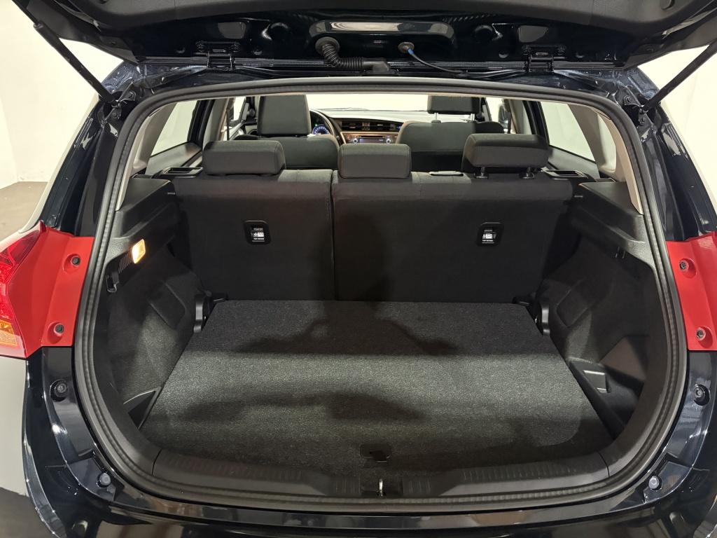 Toyota Auris 1.8 hybrid lease | panodak | navi | camera |