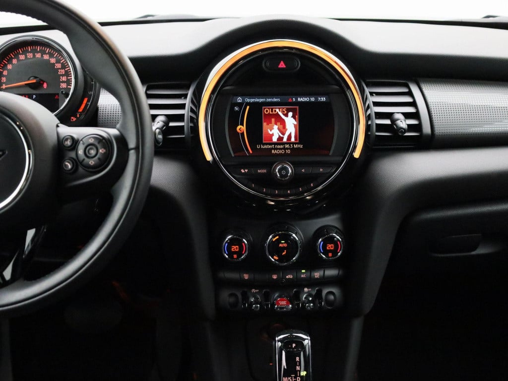 Mini Cooper mini 1.5 pepper | automaat | lage km stand | apple carplay / an