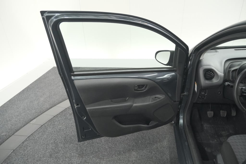 Peugeot 108 1.0 e-vti active | airco | bluetooth radio | getint glas | 5 de