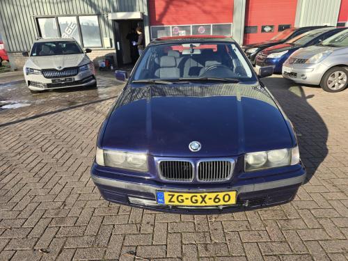 BMW 316i Compact – Automaat