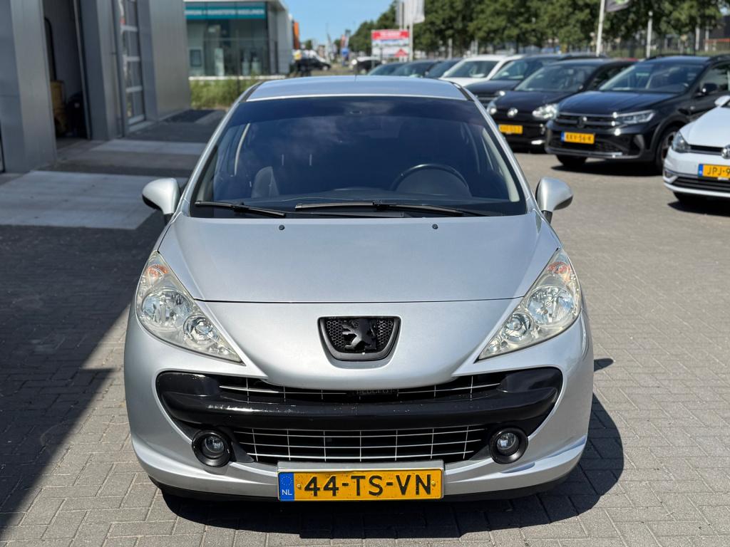 Peugeot 207 1.6-16v xs pack * airco > camera