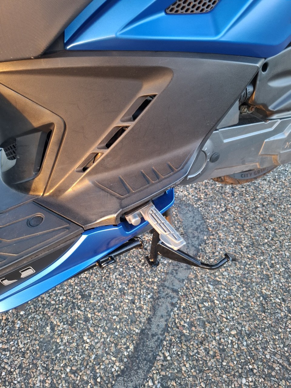 Kymco Agility 16+ geel kenteken