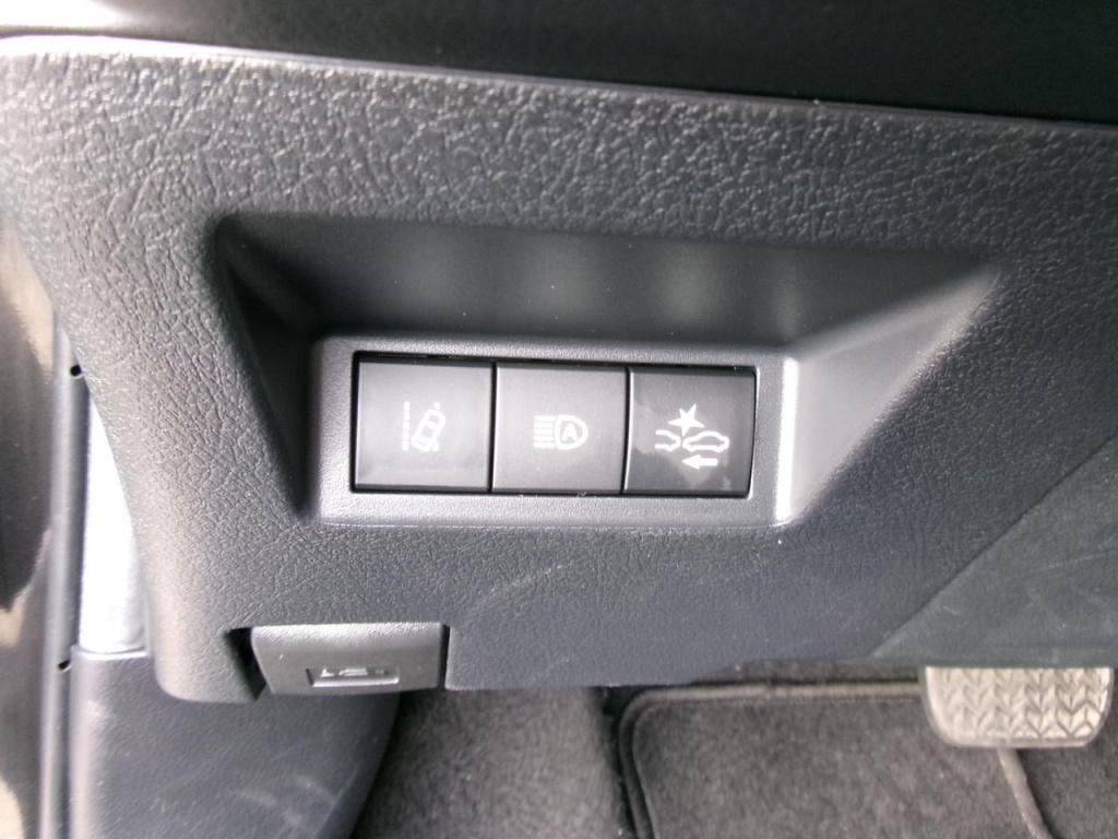 Toyota Yaris 1.5 hybrid clima, camera, multimedia, bluet.