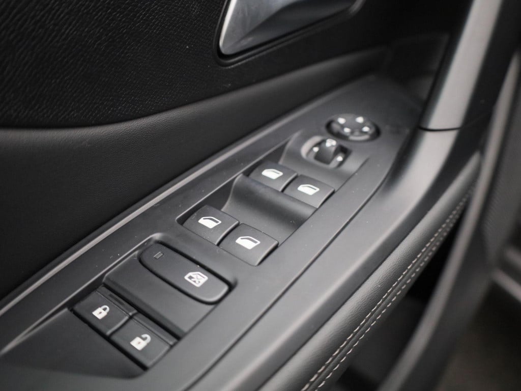 Peugeot 308 sw 1.6 plug-in hybrid 180 allure | | navigatie | apple carplay 