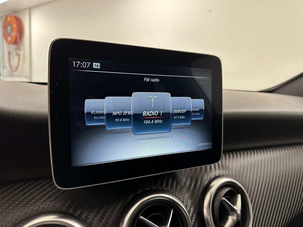 Mercedes-Benz A-Klasse 160 amg night ed. | facelift | 18'' | led koplampen 