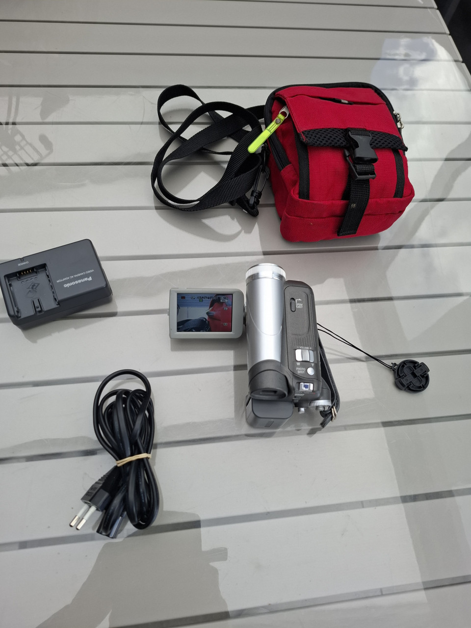 Panasonic NV-GS17 EG-S mini DV camcorder.