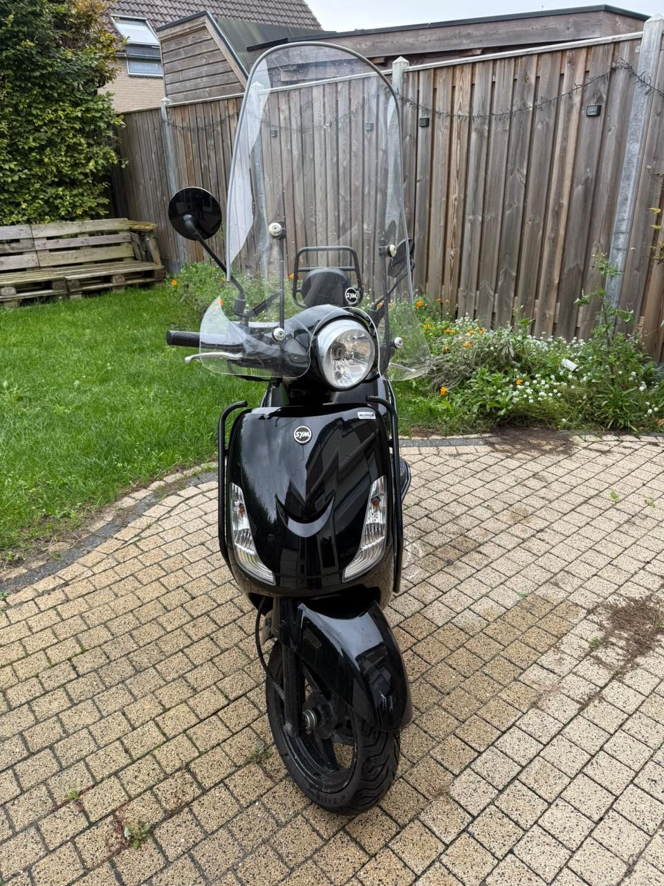 SYM FIDDLE 2 Scooter zwart, Goed Onderhouden