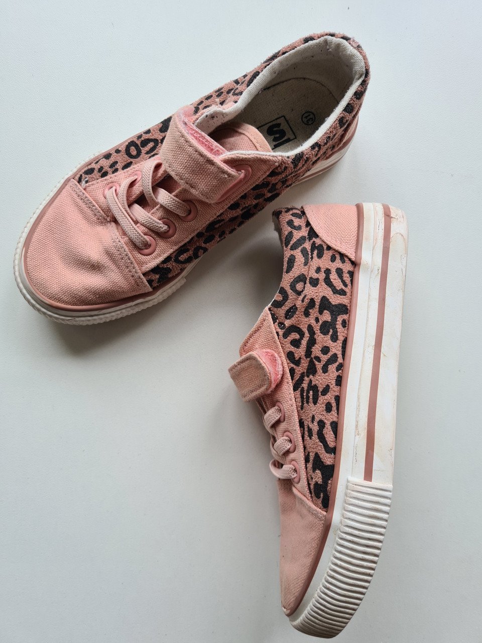 Roze / zalm roze tijgerprint klittenband sneakers Maat 31