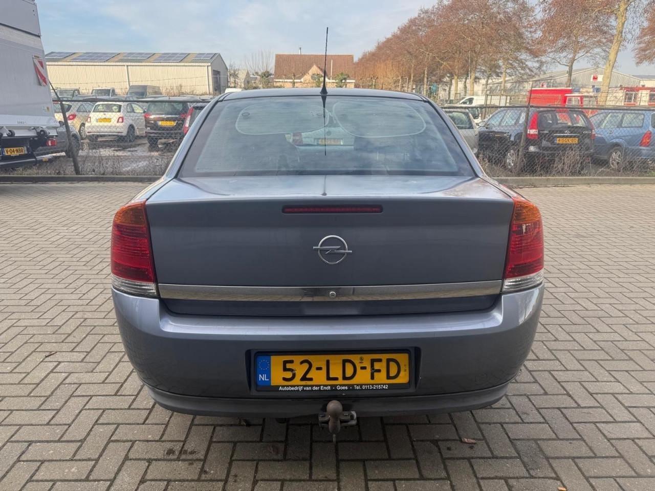 Opel Vectra 1.8-16V Elegance Vol Jaar Apk