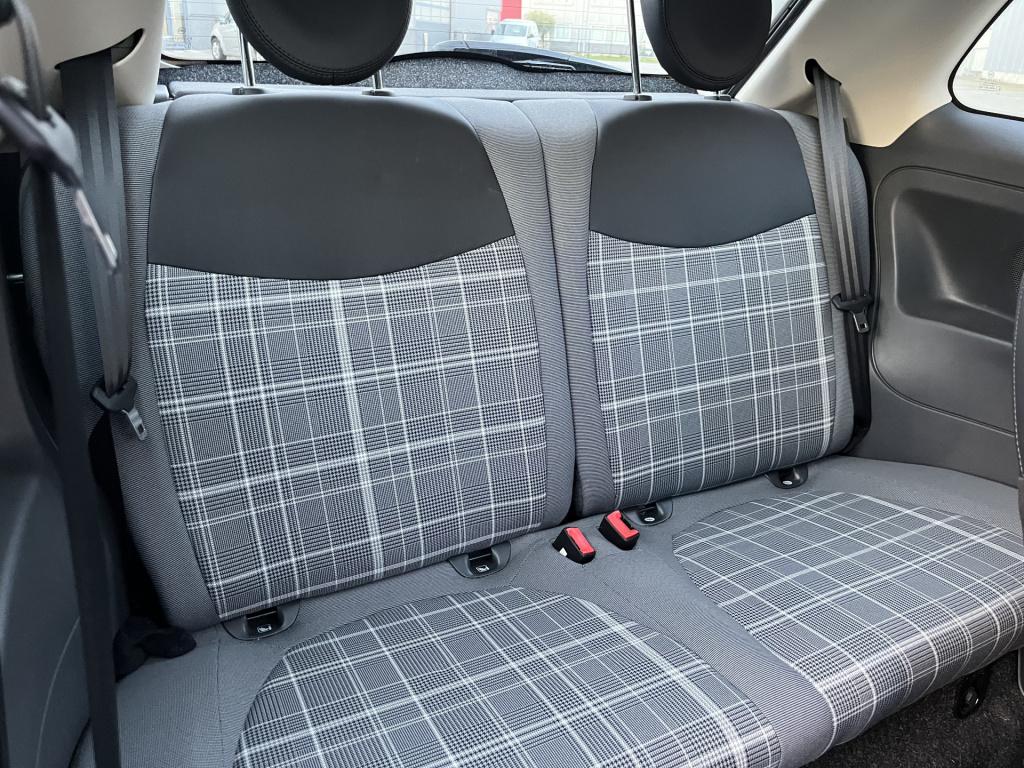 Fiat 500 1.2 lounge navi cruise apple 61 dkm pano  4 cil