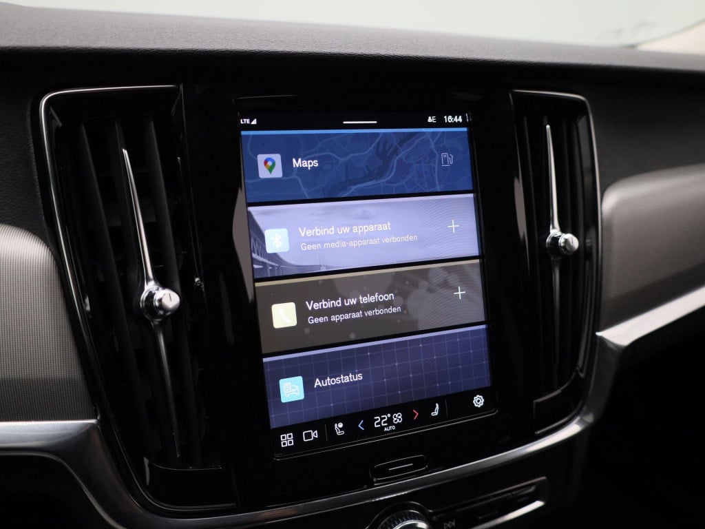 Volvo V90 2.0 b4 momentum business | automaat | navigatie | leder | apple c