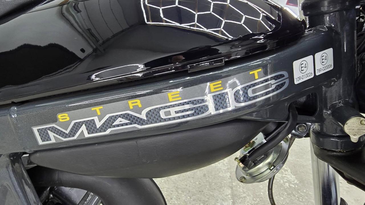 Suzuki Streetmagic 70cc – Uniek Motorkenteken – Collector’s Item