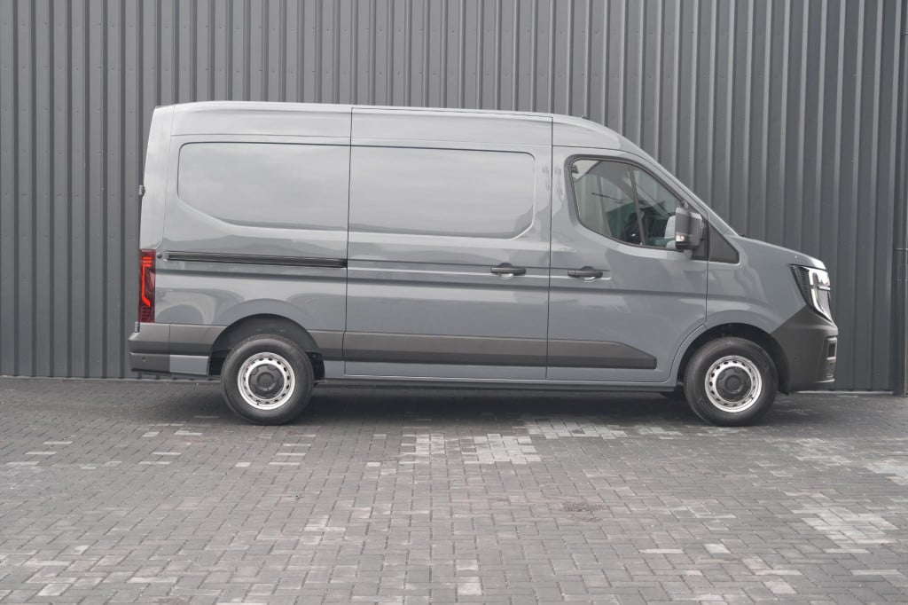 Renault Master t35 2.0 dci 150 l2h2 extra | trekhaak | camera | vloerplaat 